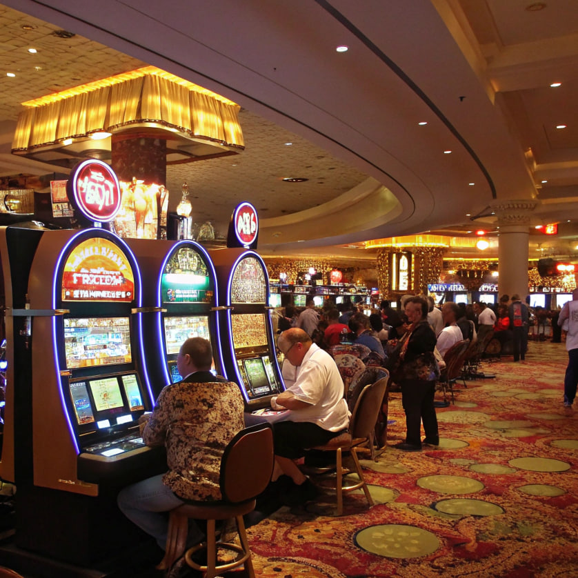 11a-Game-Slots